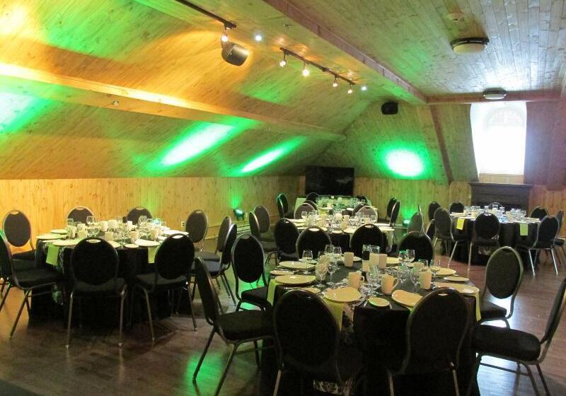 Отель Montfort Nicolet