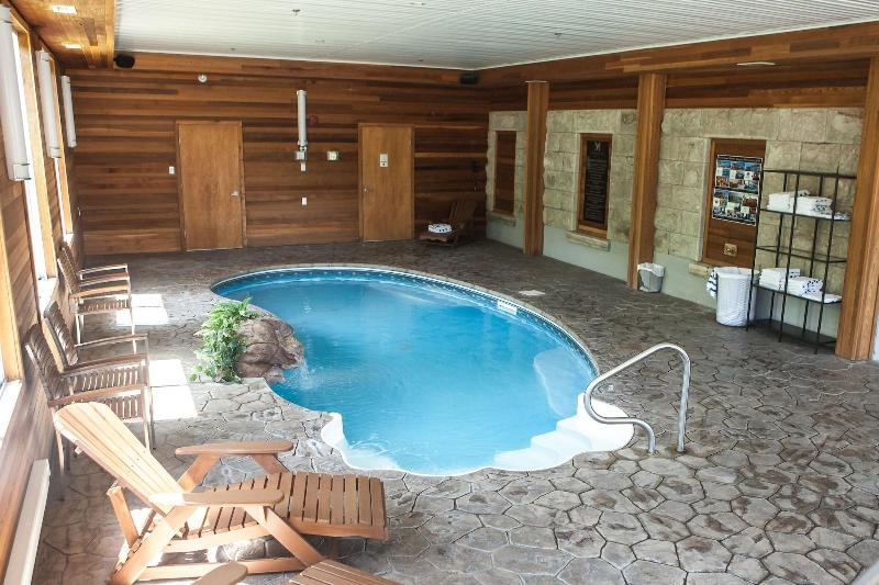 Отель Montfort Nicolet