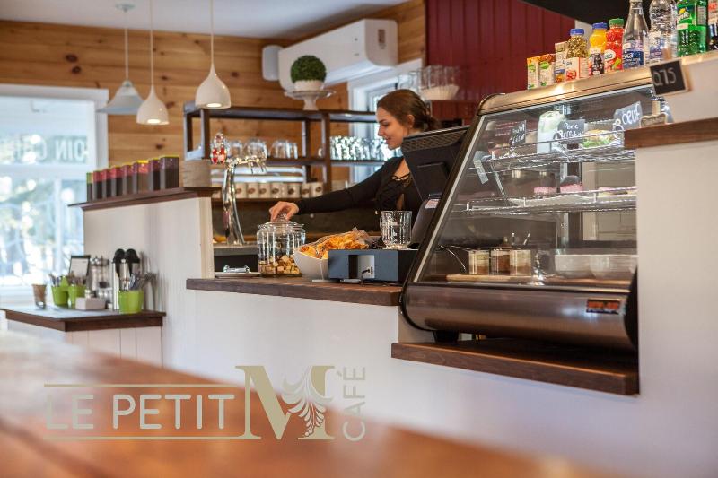 Отель Montfort Nicolet