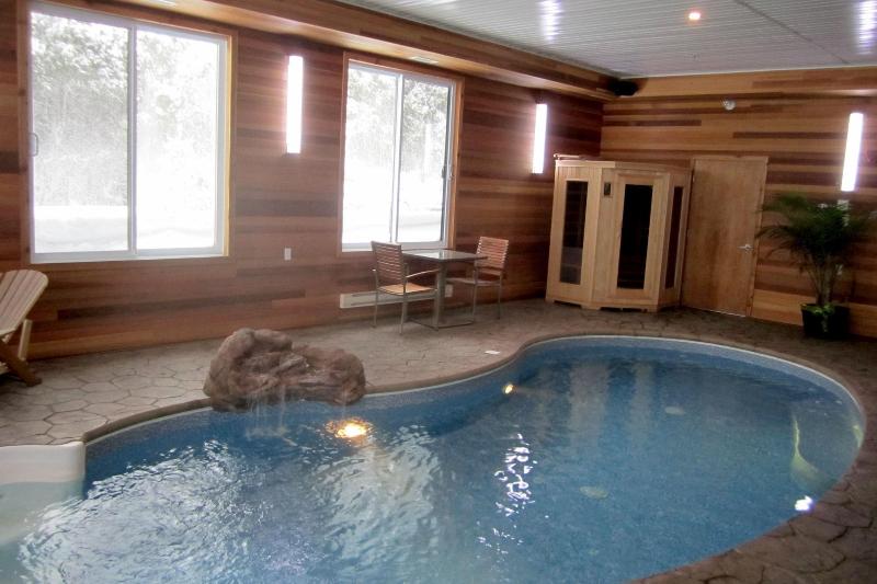 Отель Montfort Nicolet