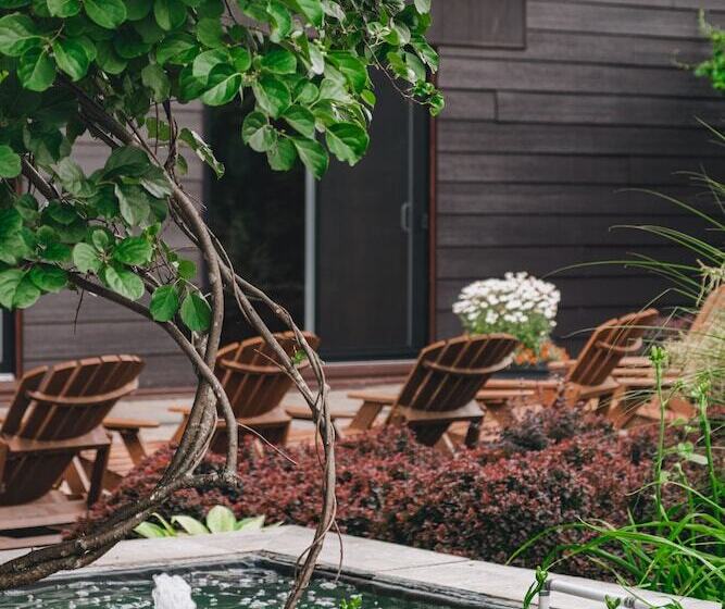 Отель Montfort Nicolet