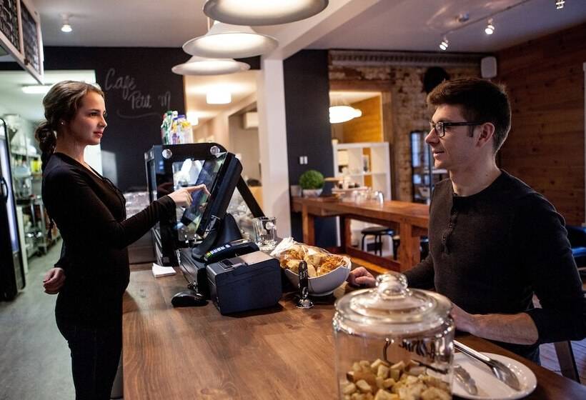 Отель Montfort Nicolet