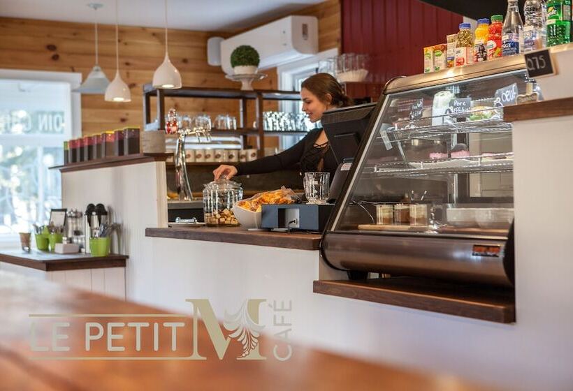 Отель Montfort Nicolet