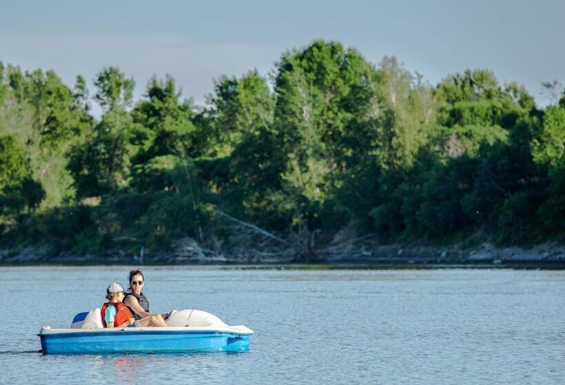 Отель Montfort Nicolet