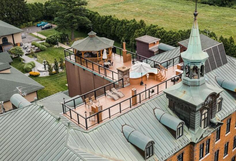 Отель Montfort Nicolet