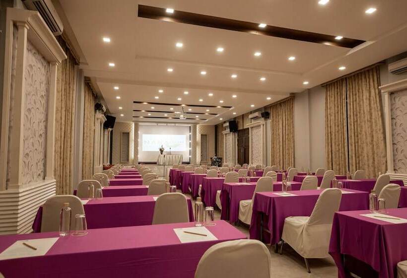 فندق Nana Resort Kaeng Krachan