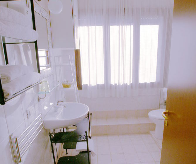 هتل Venice Suites