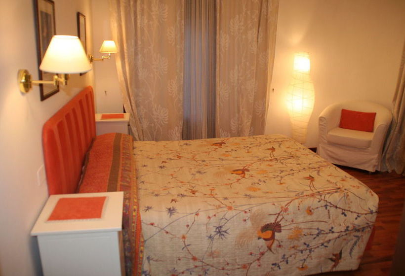 هتل Venice Suites