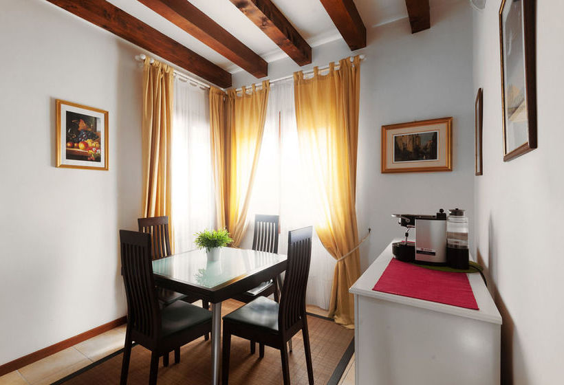 هتل Venice Suites