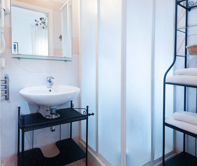 هتل Venice Suites