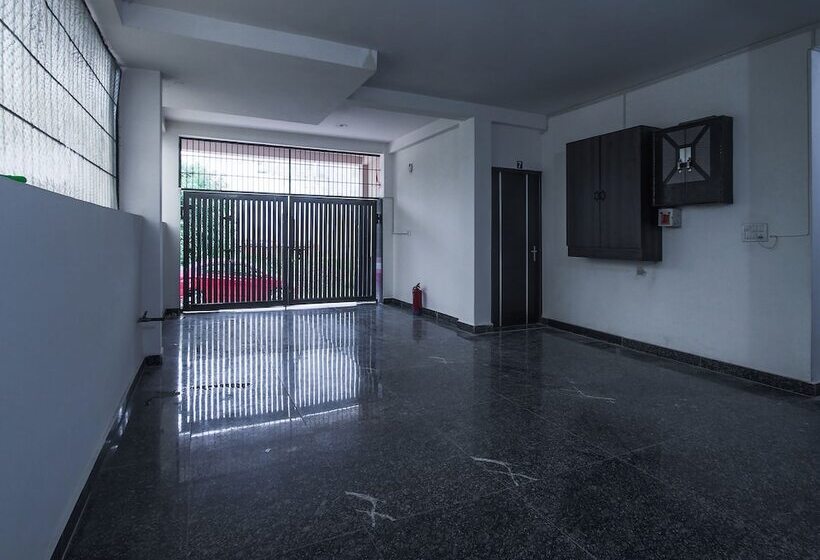 ホテル Oyo Rooms Cyber Hub