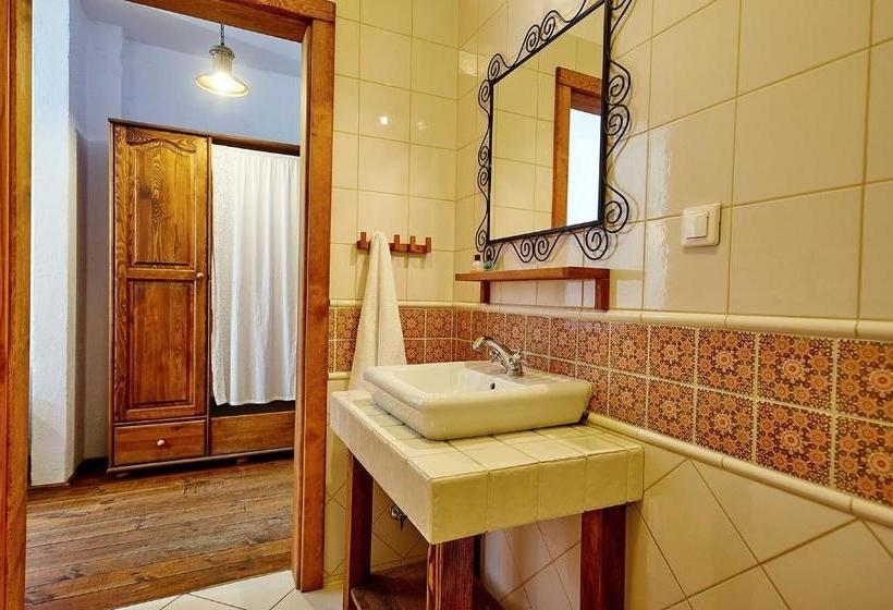 酒店 Folwark łochów