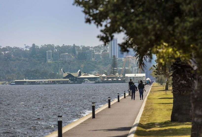 ホテル Quest East Perth