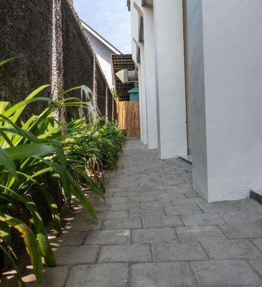 호텔 Rabasta Enjoy Kuta