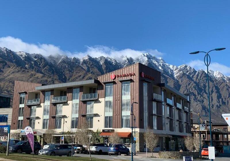 هتل Ramada Suites By Wyndham Queenstown Remarkables Park