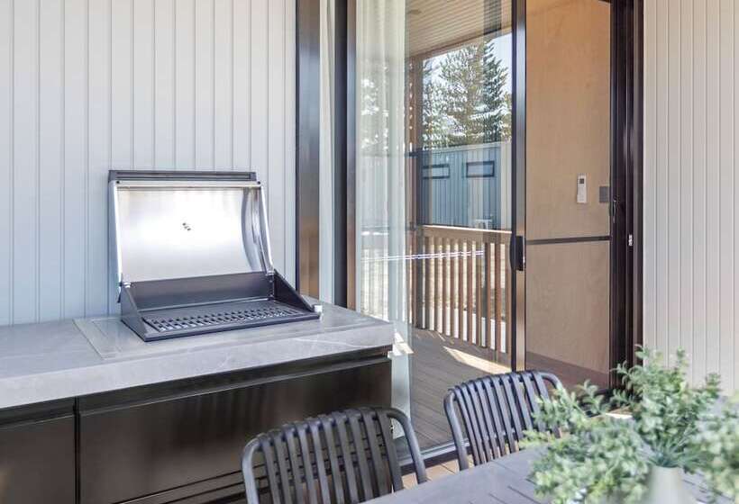 בית מלון כפרי Reflections Hawks Nest   Holiday Park