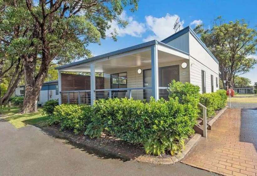 בית מלון כפרי Reflections Hawks Nest   Holiday Park