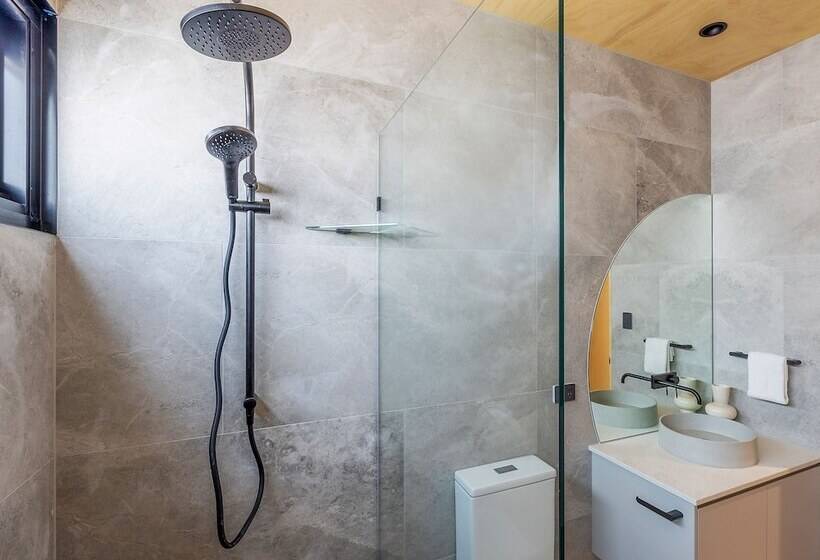 בית מלון כפרי Reflections Hawks Nest   Holiday Park