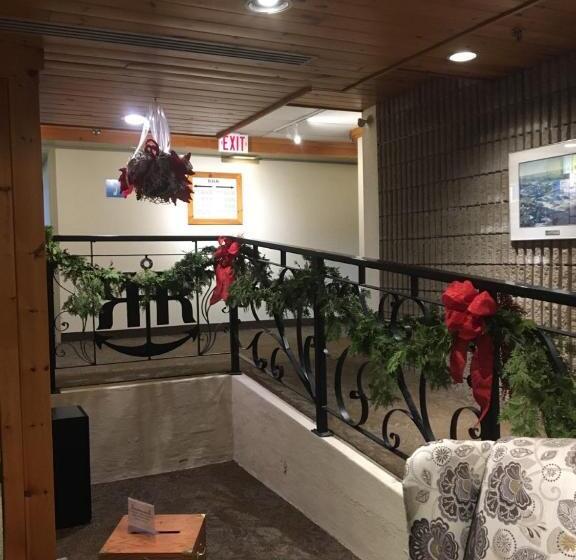 فندق Royal Harbour Resort