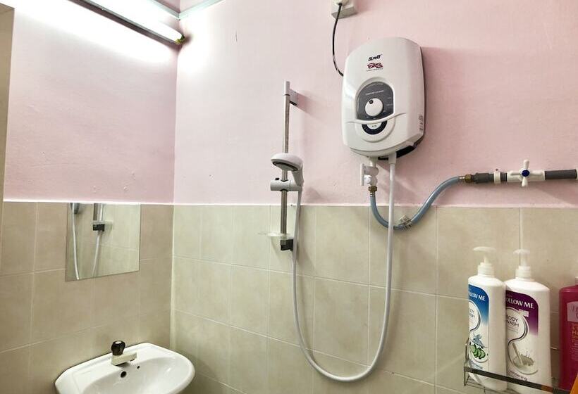 호텔 Sakura 2 Homestay Kampar