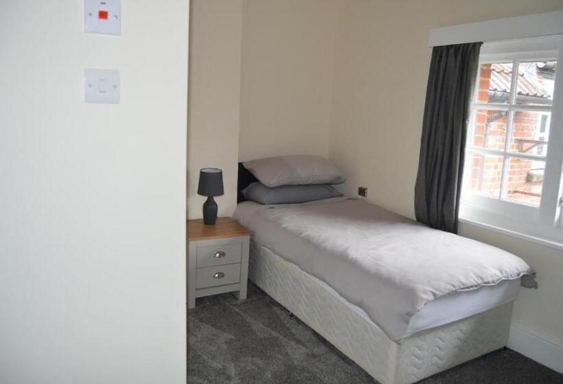 Отель The Rose & Crown