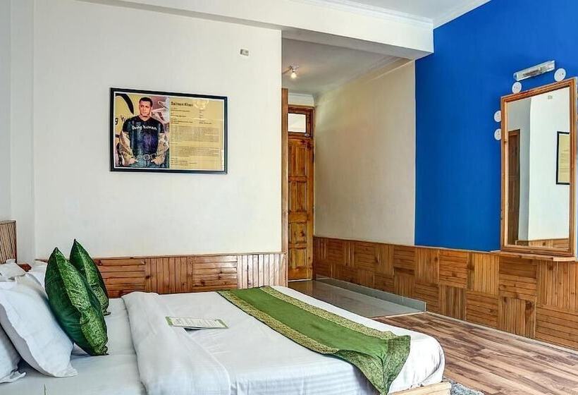 Отель Treebo Trend Celebriti Manali