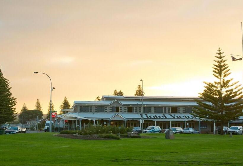 Nightcap At Hotel Victor