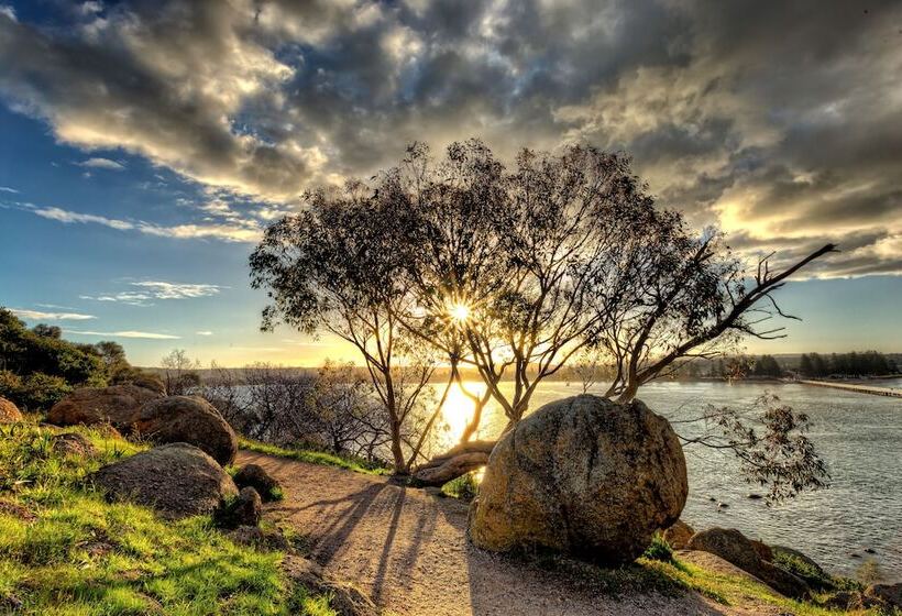 Nightcap At Hotel Victor