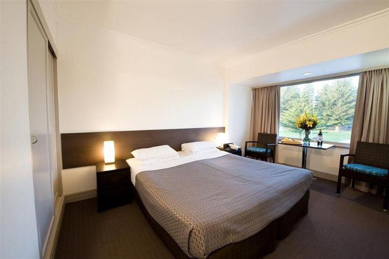 Nightcap At Hotel Victor