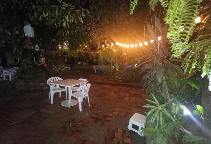 هتل Villa Maritza