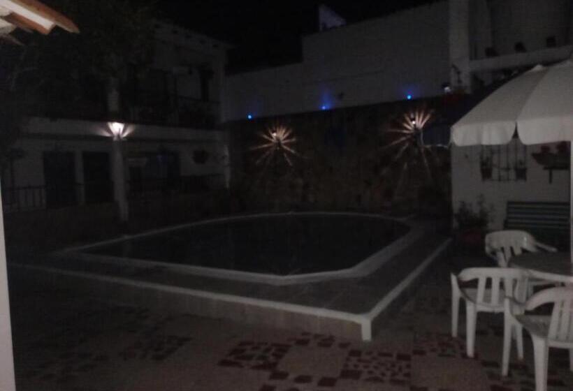 هتل Villa Maritza