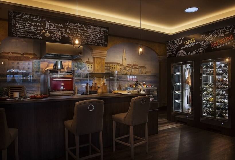 Villa Plaza Boutique Hotel & Spa