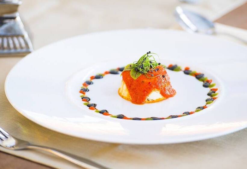 Villa Plaza Boutique Hotel & Spa