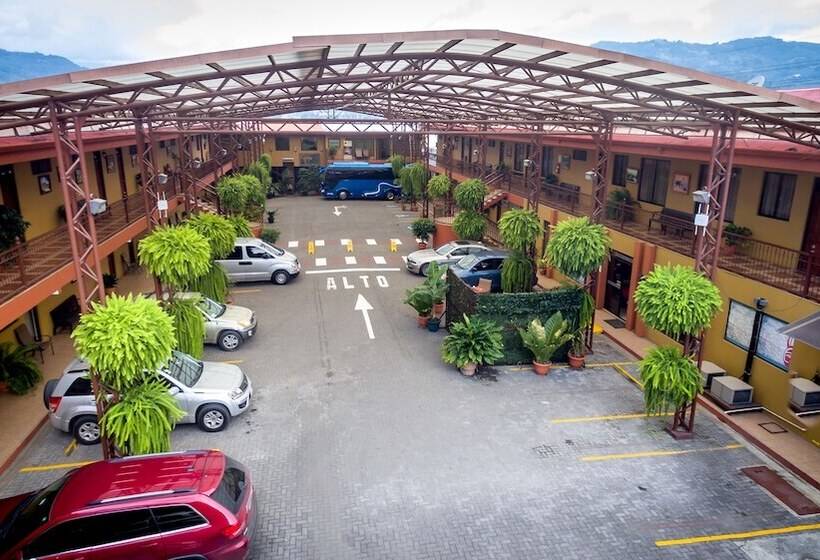 فندق Y Restaurante El Guarco