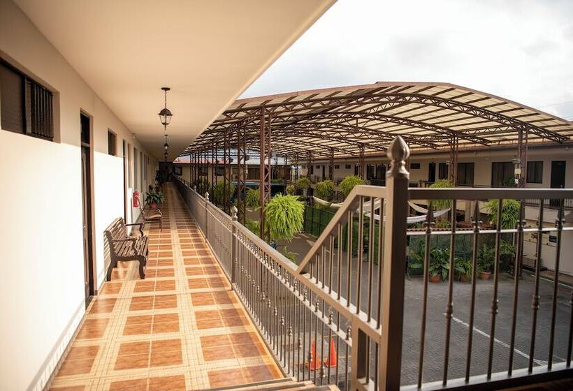 فندق Y Restaurante El Guarco