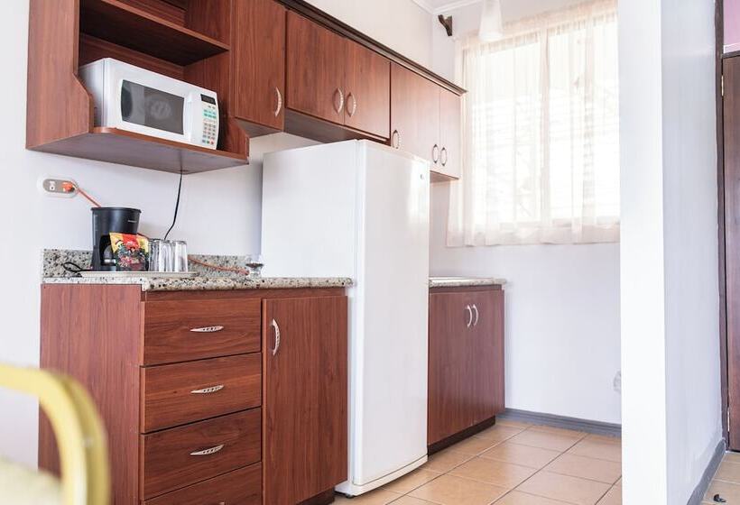 فندق Y Restaurante El Guarco