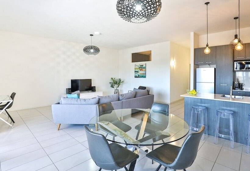 Indulge Apartments Cbd