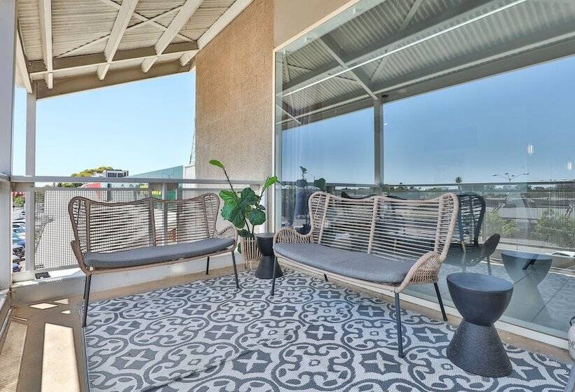 Indulge Apartments Cbd