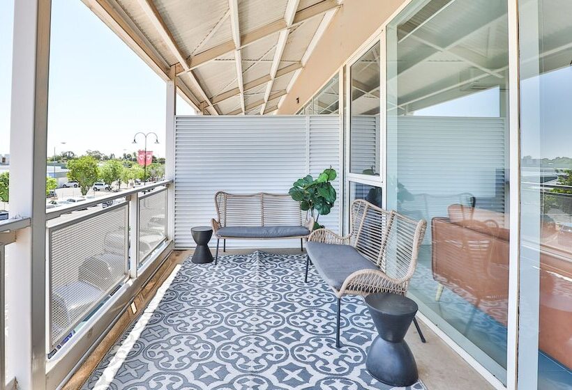 Indulge Apartments Cbd