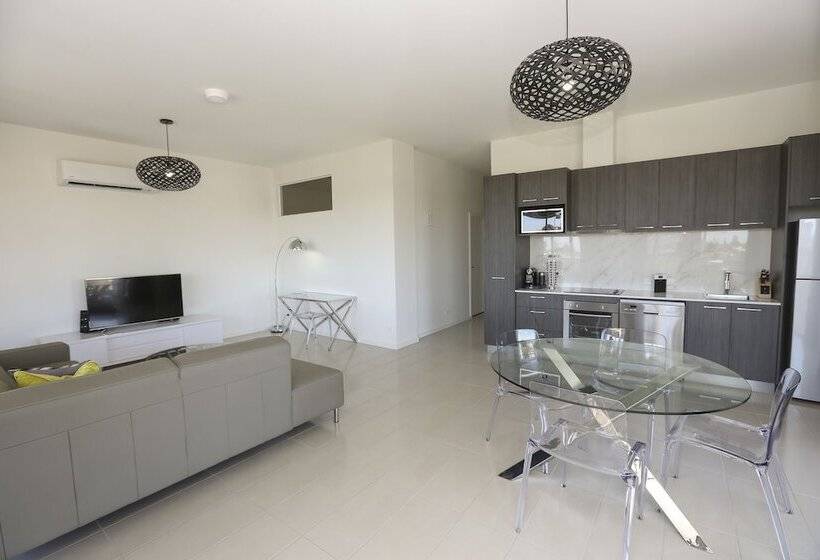 Indulge Apartments Cbd