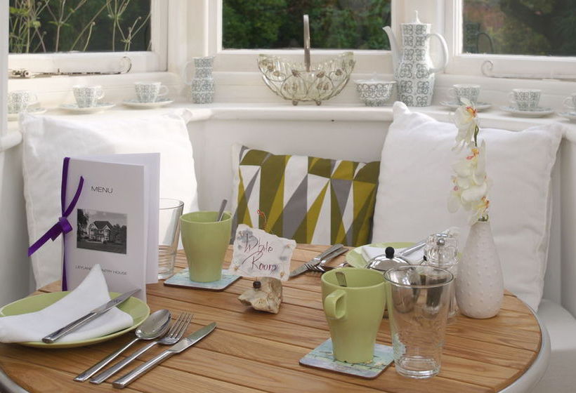 Leyland Country House
