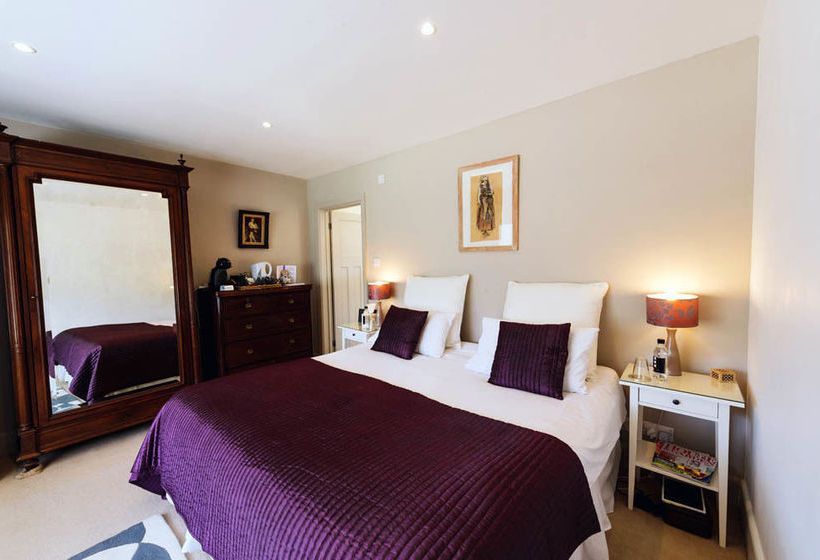 Leyland Country House