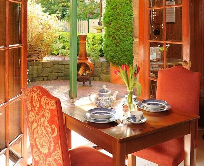 Mary Cards Coach House