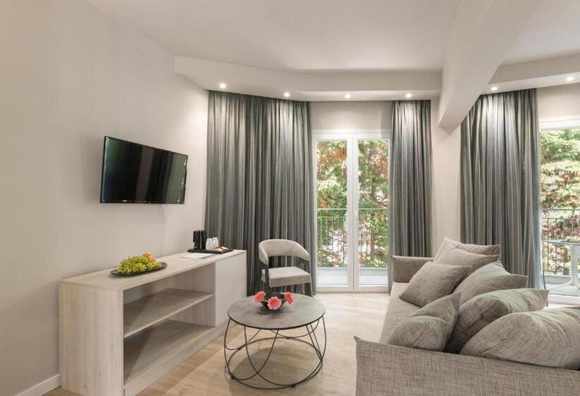 Melina Oasis Boutique