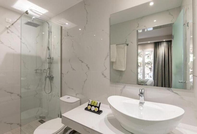 Melina Oasis Boutique