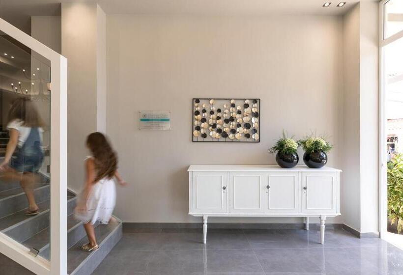 Melina Oasis Boutique