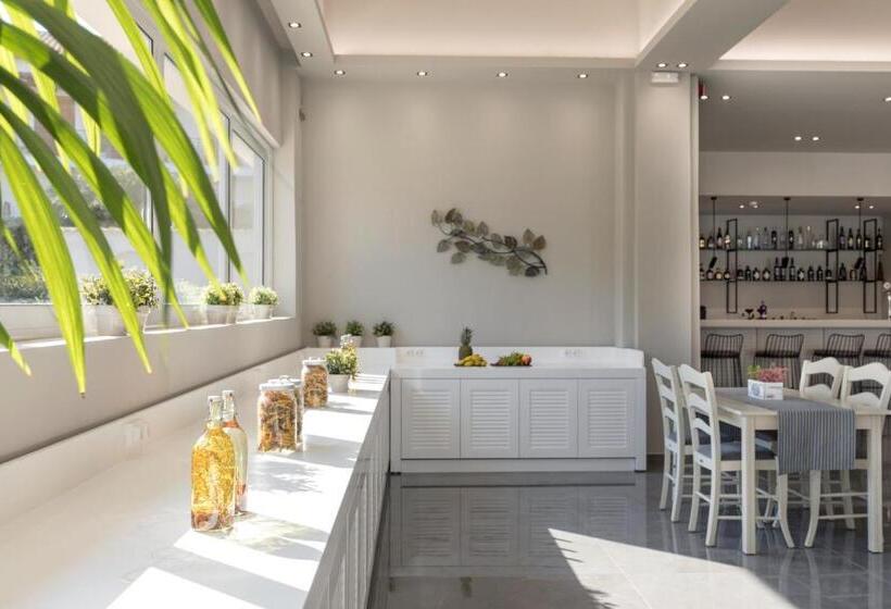 Melina Oasis Boutique