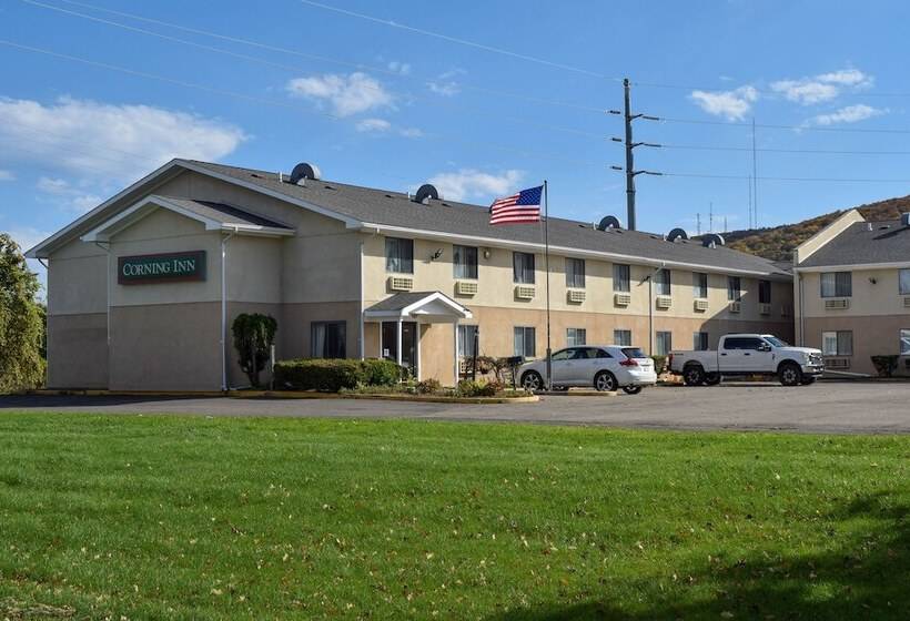 فندق على الطريق Corning Inn