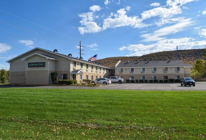 فندق على الطريق Corning Inn