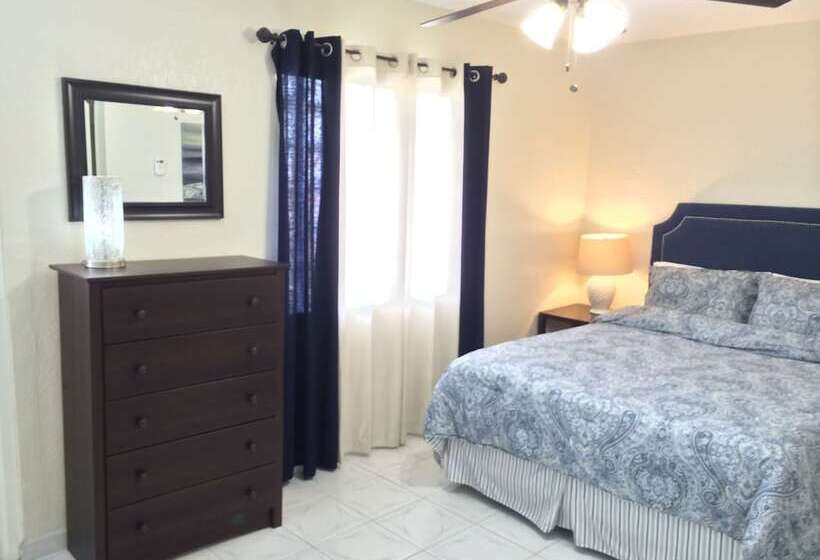 モーテル Hollywood By The Sea